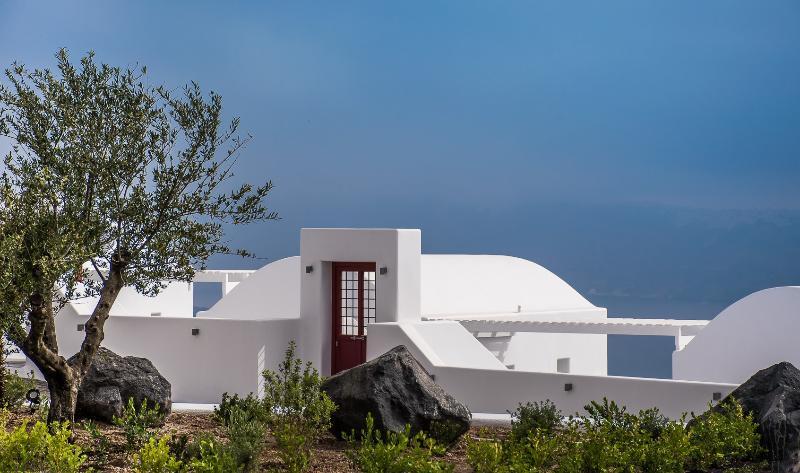 Cape 9 Villas & Suites Akrotiri  Exterior photo