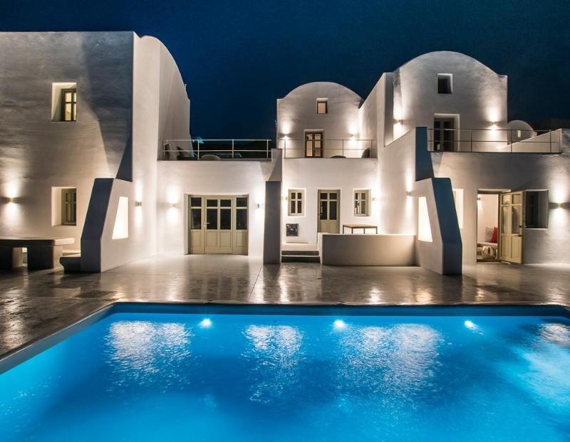 Cape 9 Villas & Suites Akrotiri  Exterior photo